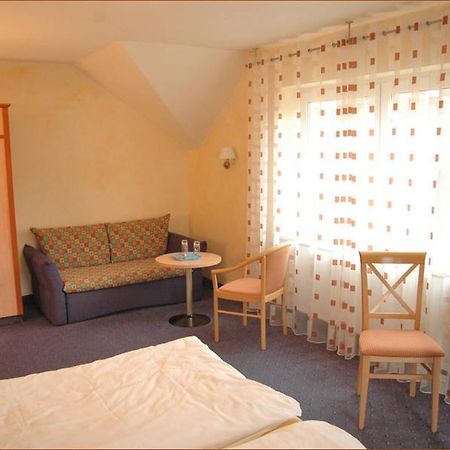 Gasthaus Gruner Baum Hotel Werbach Exterior photo